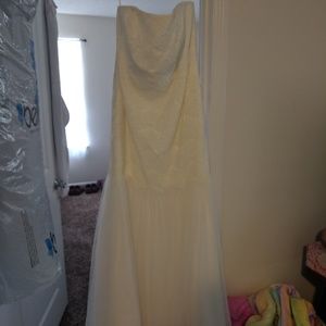 David's bridal wedding gown